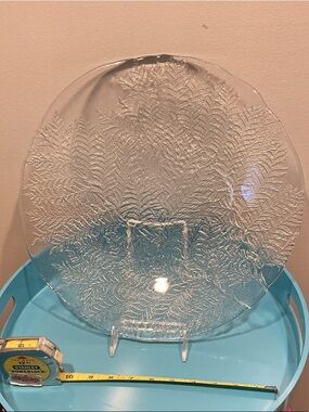 vintage Mikasa Hoya Crystal "Lacy Fern Clear Embossed Glass Charger Plate -